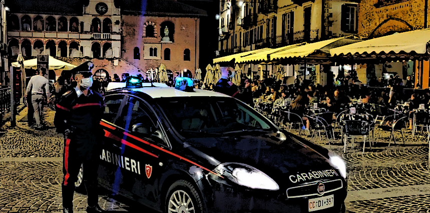 Controlli in piazza Vittoria